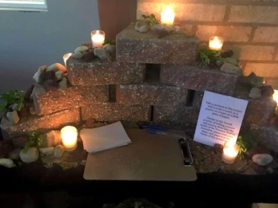 Candlelight Worship Decoration at Trinity Church of Austin